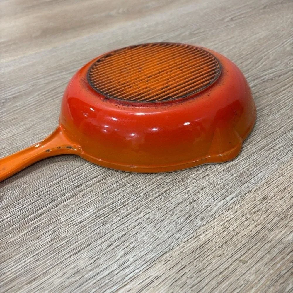 Vintage Enameled Cast‎ Iron Skillet Orange Cream Interior 9